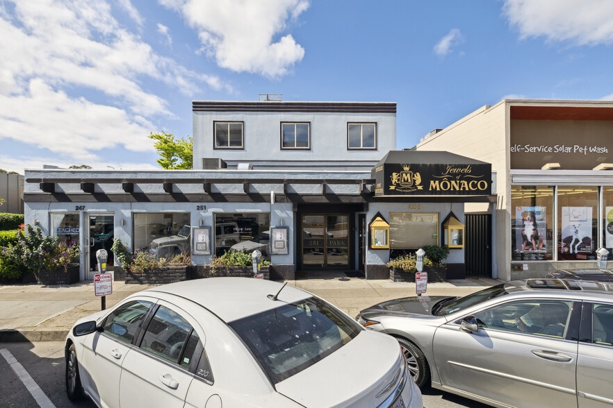 More Photos Of 251 Park Rd, Burlingame Loft Creative Space For Lease