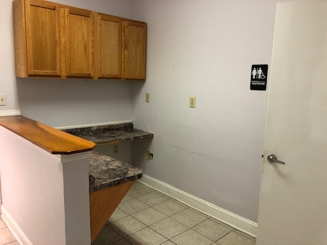 More Photos Of 25 Goss Dr, Hampton Medical For Sale