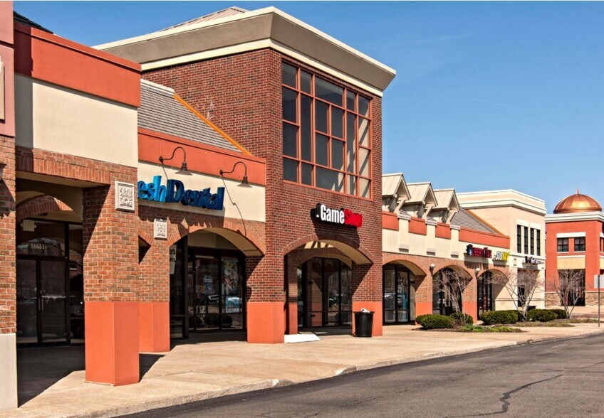 More Photos Of 16601-17125 Chagrin Blvd, Shaker Heights Unknown For Lease
