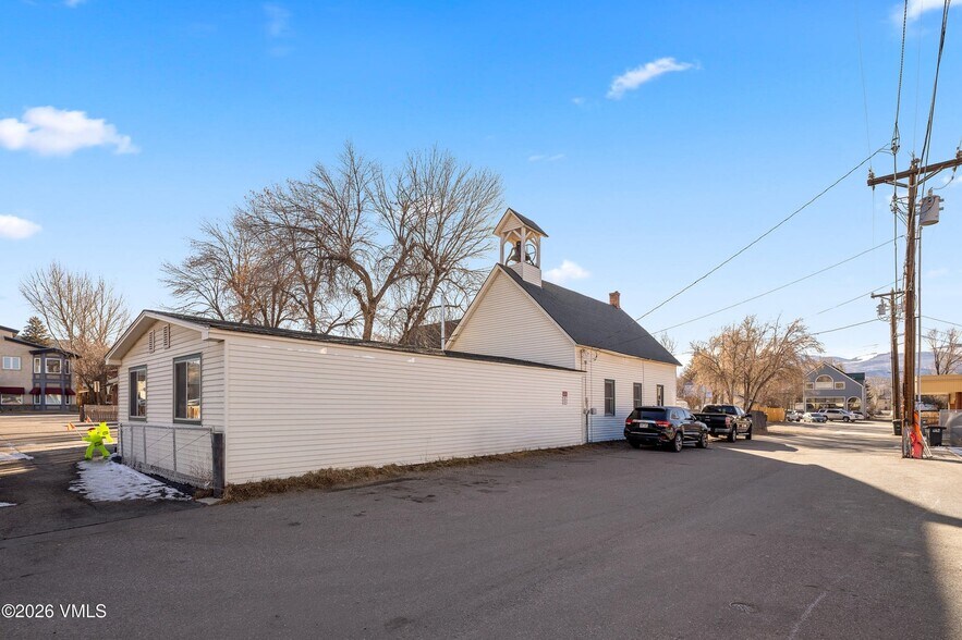 More Photos Of 215 Capitol Street, Eagle Land For Sale