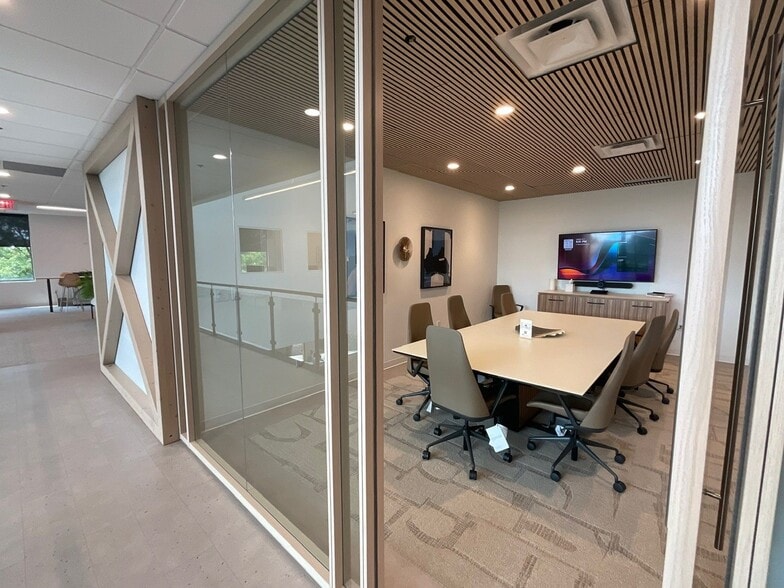 More Photos Of 12000 Exit 5 Pky, Fishers Showroom For Sale