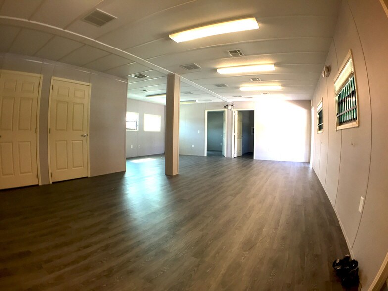 More Photos Of 4439 Pinemont Dr, Houston Land For Lease