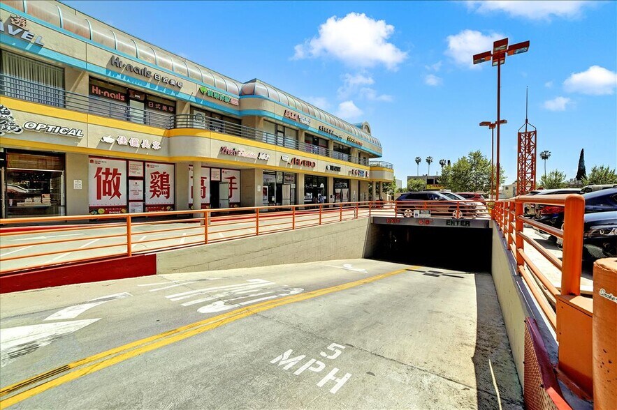 More Photos Of 301 W Valley Blvd, San Gabriel Unknown For Lease