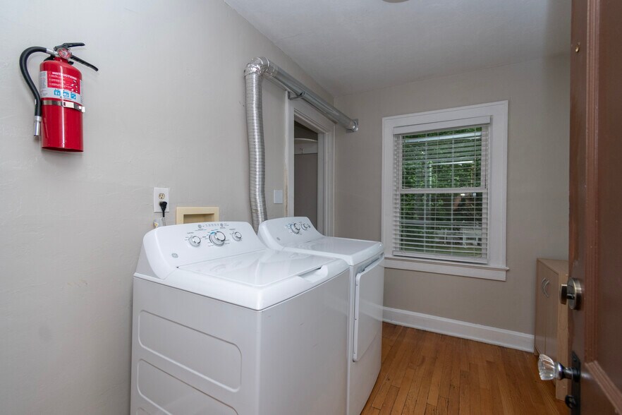 More Photos Of 5331 Charlotte St, Kansas City Apartments For Sale