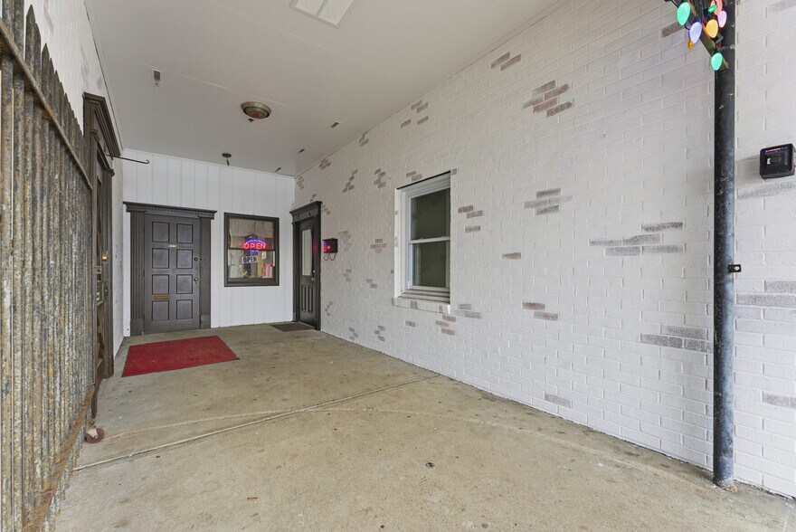 More Photos Of 45-65 Southwick Rd, Westfield General Retail For Lease