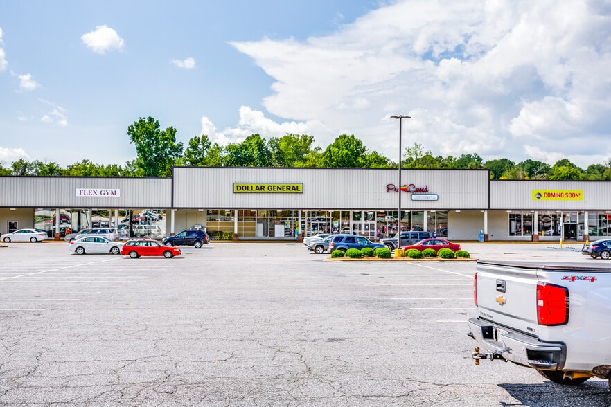 More Photos Of 903-915 W Union St, Morganton Storefront For Sale