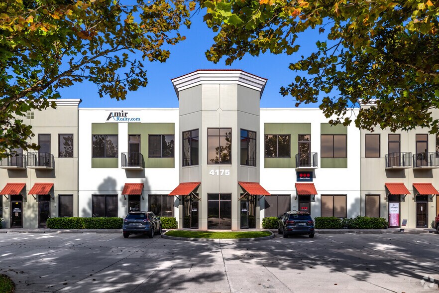 Primary Photo Of 4175 S Pipkin Rd, Lakeland Office For Lease