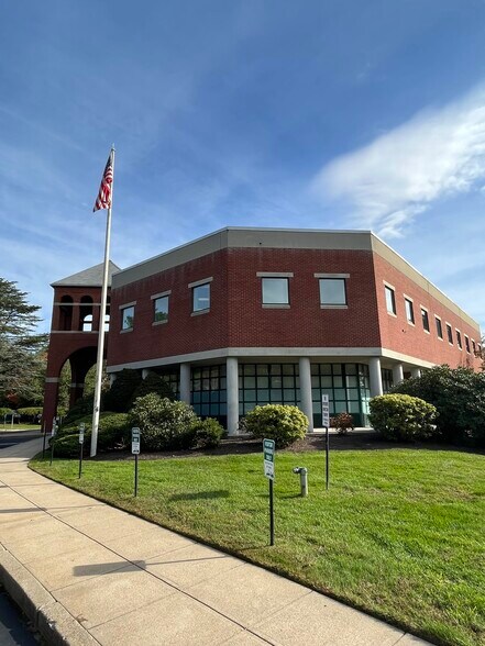 Primary Photo Of 501 Centerville Rd, Warwick Office For Lease