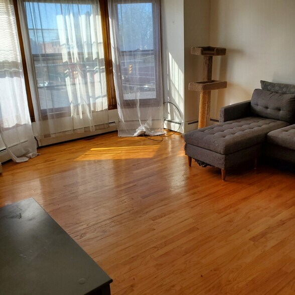 More Photos Of 65-67 Watervliet Ave, Albany Apartments For Lease