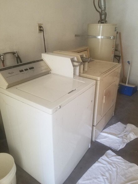 More Photos Of 8120 Tam O Shanter Dr, Stockton Apartments For Sale