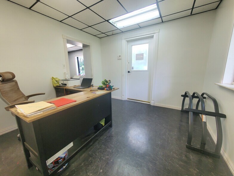More Photos Of 1544 Jefferson Chemical Rd, Conroe Warehouse For Sale