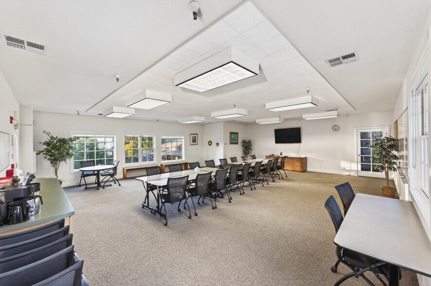 More Photos Of 1272 Hayes St, Napa Medical For Lease