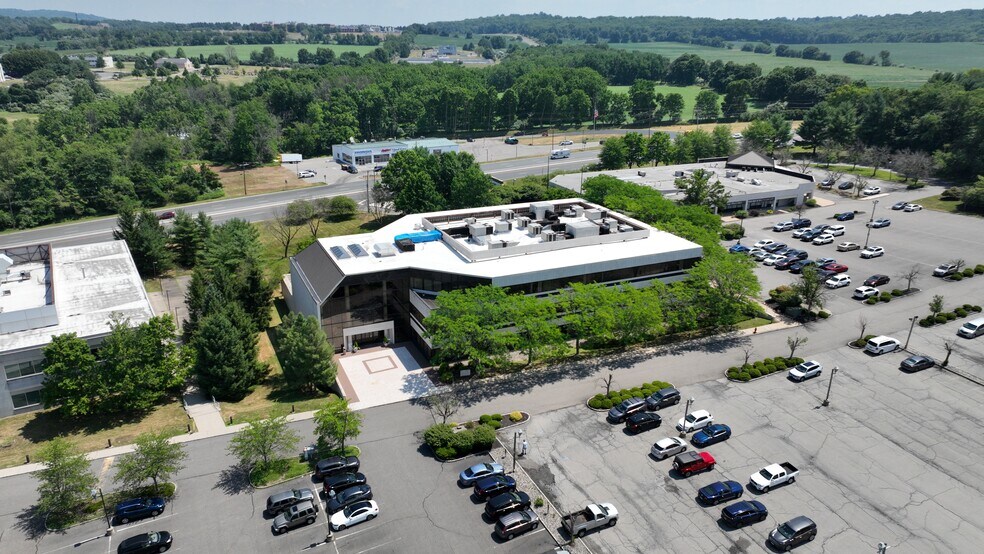 More Photos Of 1465 State Route 31 S, Annandale Medical For Lease