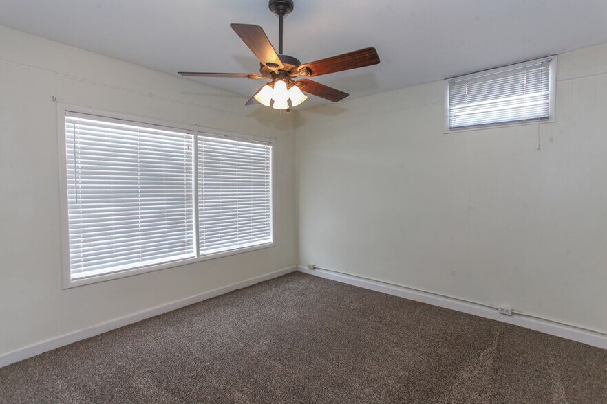 More Photos Of 1201 E 11th Pl, Big Spring Specialty For Sale