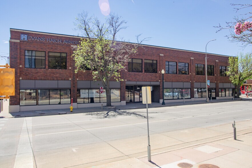 More Photos Of 225 E 11th St, Sioux Falls Loft Creative Space For Lease
