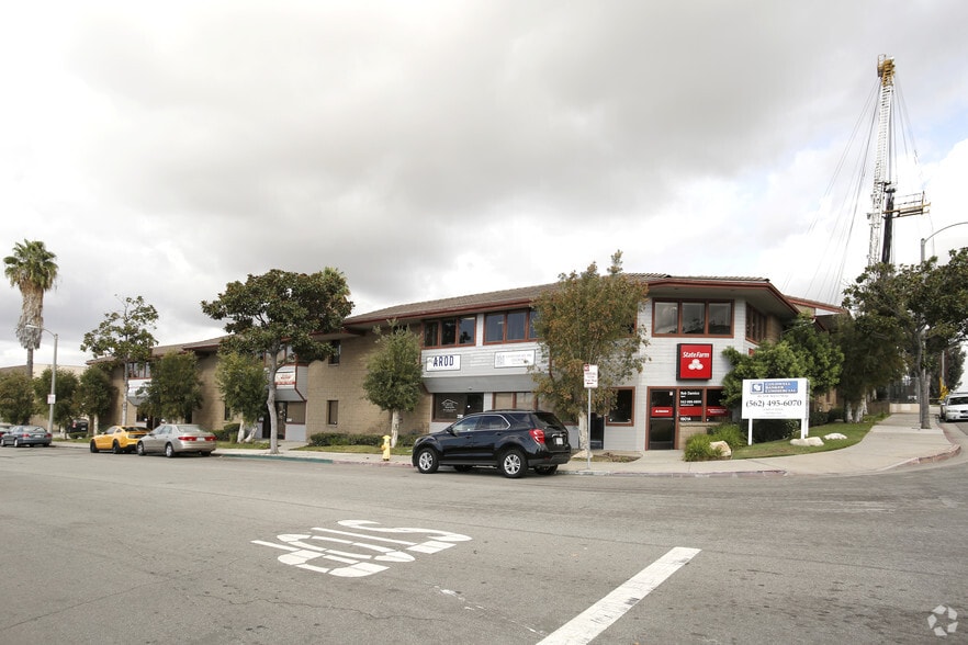 More Photos Of 1901-1907 Redondo Ave, Signal Hill Flex For Lease