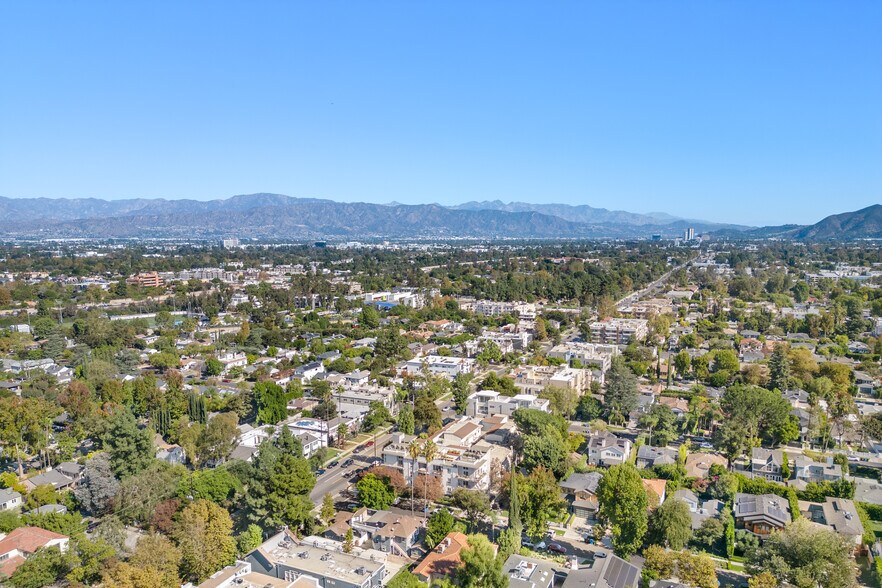 More Photos Of 12334 Moorpark St, Studio City Apartments For Sale