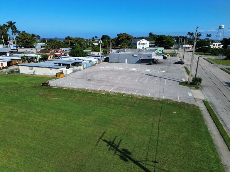 More Photos Of 181 Rardin Ave, Pahokee Storefront For Sale