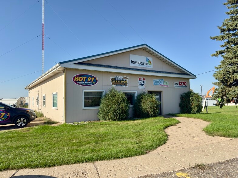 Primary Photo Of 4303 Memorial Hwy, Mandan Movie Radio TVStudio For Sale