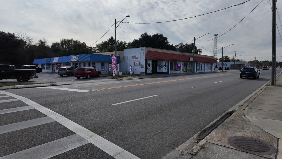 More Photos Of 2401 W Cervantes St, Pensacola General Retail For Sale