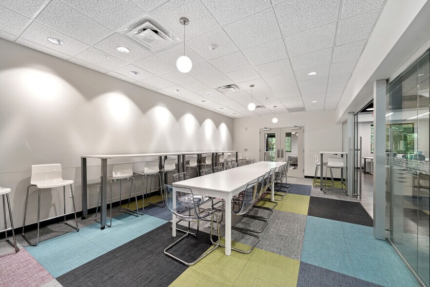 More Photos Of 3210 Fairhill Dr, Raleigh Office For Sale