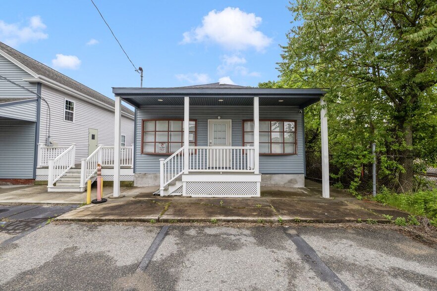 More Photos Of 84-86 Kilvert St, Warwick Restaurant For Sale