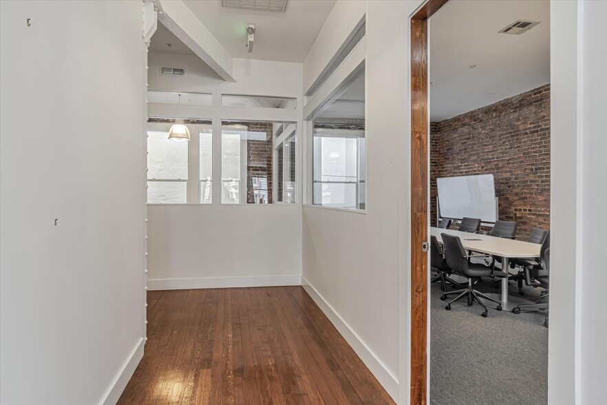 More Photos Of 34-38 Mason St, San Francisco Loft Creative Space For Sale