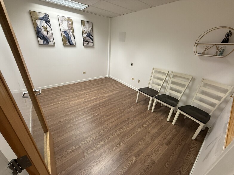 More Photos Of 10630 E Bethany Dr, Aurora Medical For Lease