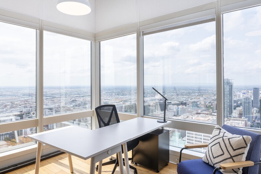 More Photos Of 555 W 5th St, Los Angeles Office For Lease