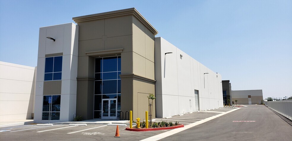 More Photos Of 10460 Hickson St, El Monte Warehouse For Lease