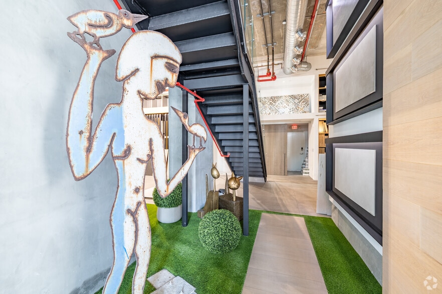 More Photos Of 2347 Biscayne Boulevard, Miami Apartments For Lease