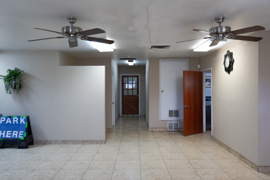 More Photos Of 1702 & 1706 E Jefferson St, Phoenix Religious Facility For Sale