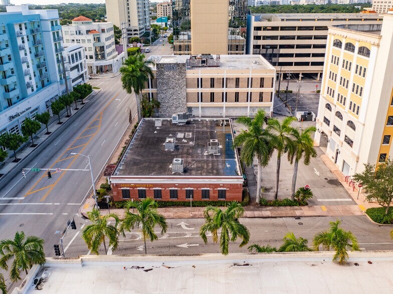 More Photos Of 2500 Douglas Rd, Coral Gables Medical For Lease