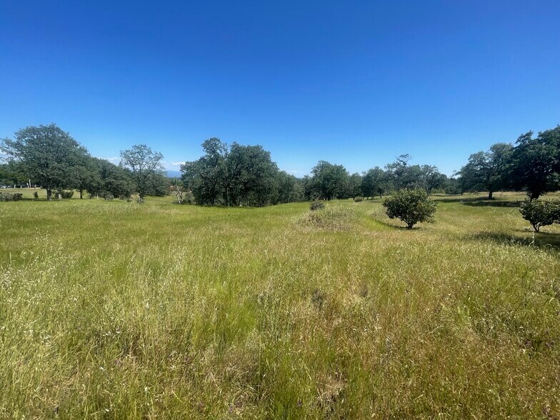 More Photos Of 2440 Airpark Dr, Redding Land For Sale