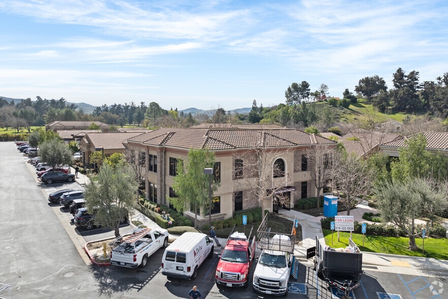 More Photos Of 1175 Swallow Ln, Simi Valley Medical For Lease