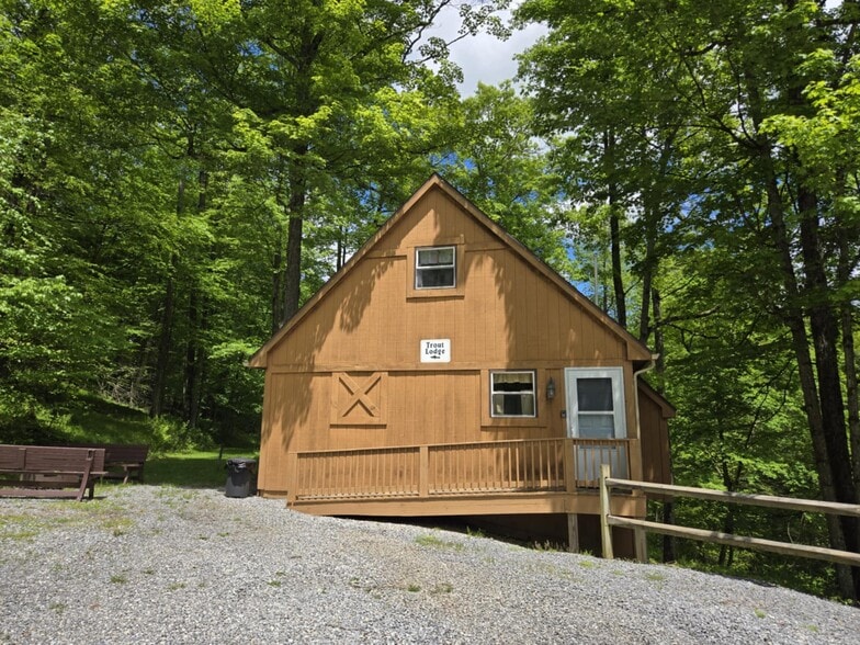 More Photos Of 1997 Rock Hill Rd, Weedville Hotel For Sale