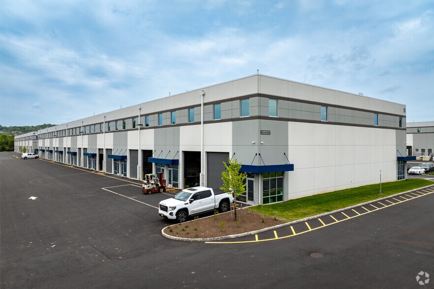 Primary Photo Of 115 River Rd, Flemington Flex For Lease