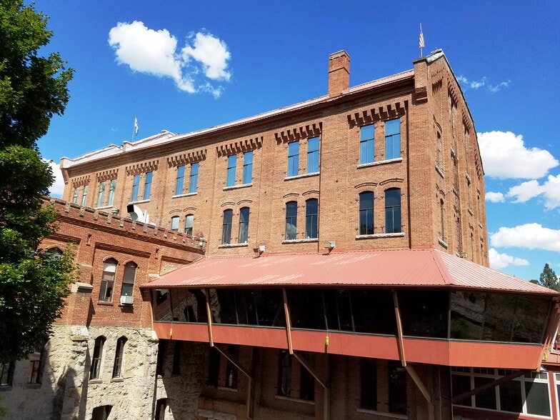 More Photos Of 621 W Mallon Ave, Spokane Unknown For Lease