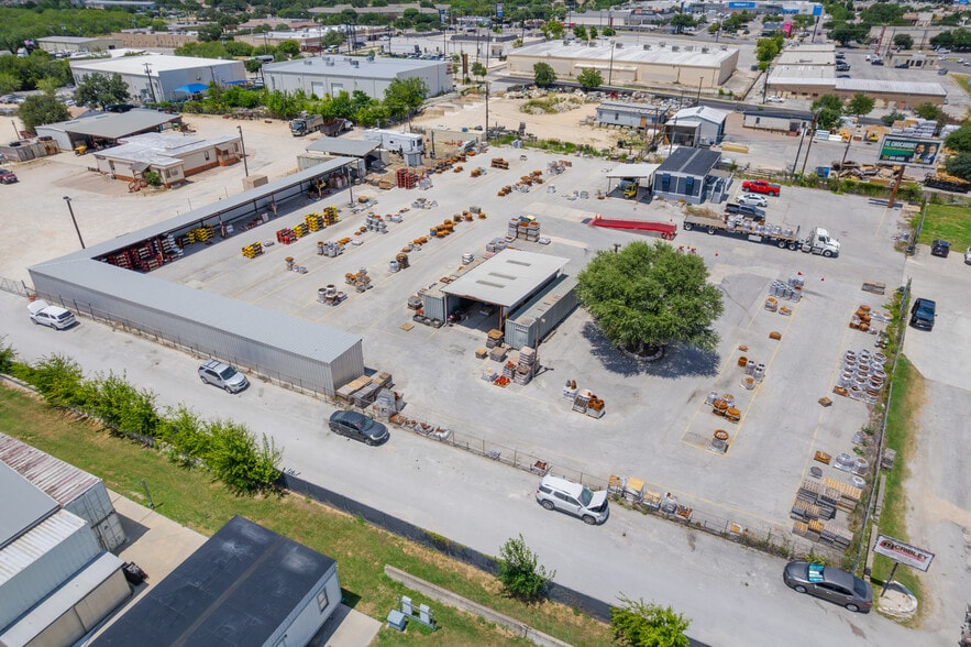 More Photos Of 4350 Naco Pass, San Antonio Service For Sale