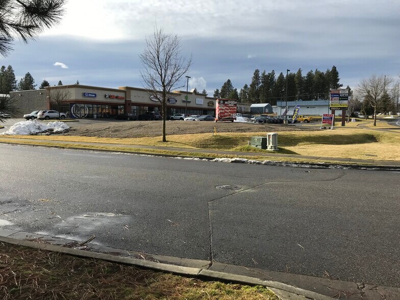 More Photos Of 196 Neider Ave, Coeur d'Alene Land For Lease