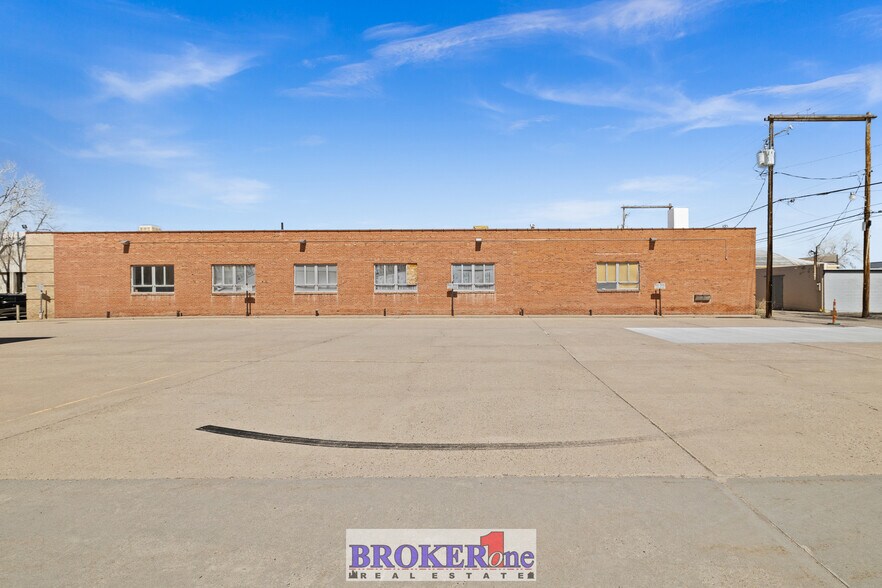 More Photos Of 225 N Wolcott St, Casper Flex For Lease