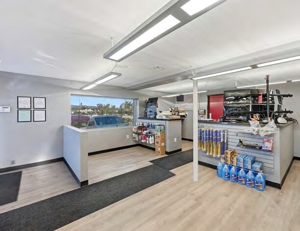 More Photos Of 670 Opper St, Escondido Warehouse For Sale