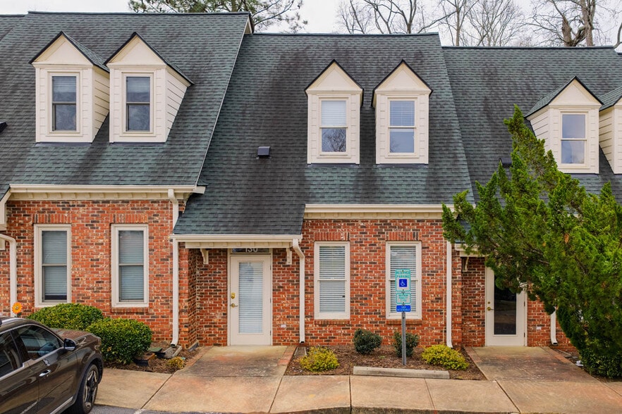 More Photos Of 130 Salem Towne Ct, Apex Office For Sale