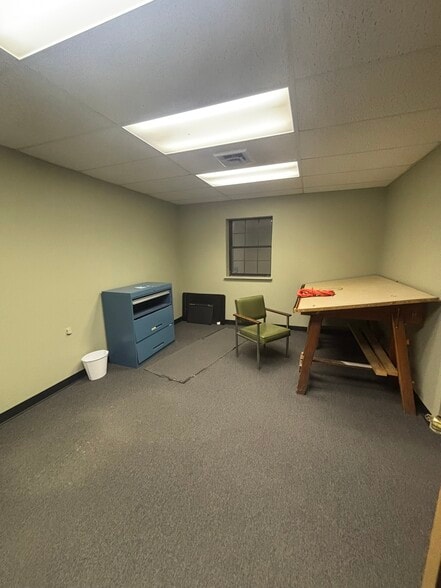 More Photos Of 125 W 7th St, Wind Gap Coworking Space