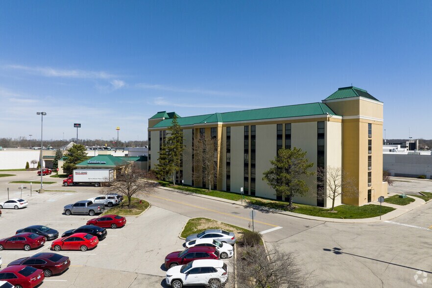 More Photos Of 987-999 E Ash St, Piqua Unknown For Lease