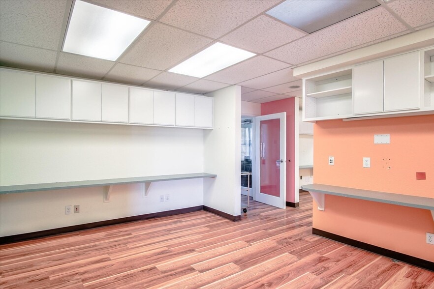 More Photos Of 890 Sunset Dr, Hollister Medical For Lease