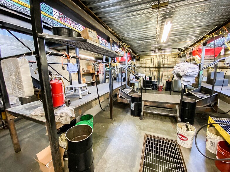 More Photos Of 2450 10th St, Baker City Carwash For Sale