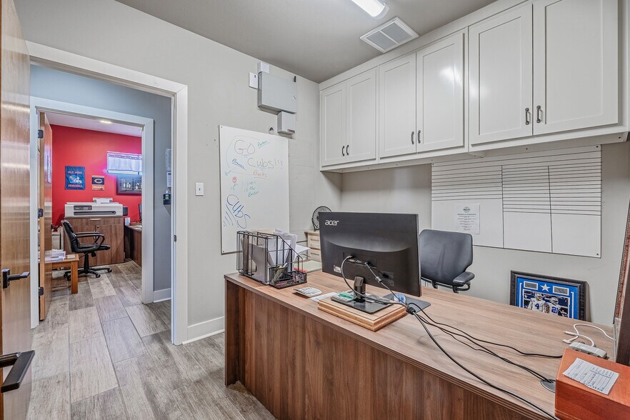 More Photos Of 1009 S Redmond Rd, Jacksonville Medical For Sale