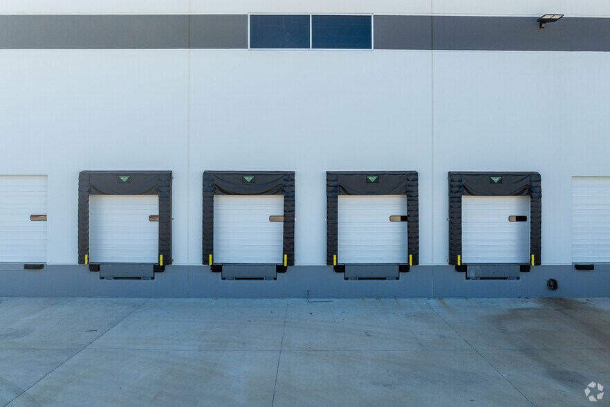 More Photos Of County Road 212, Forney Distribution For Lease