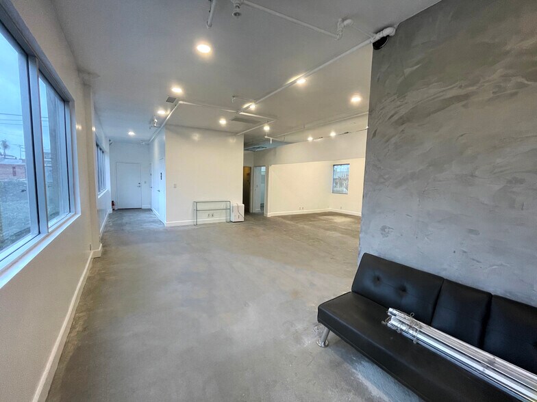 More Photos Of 7253-7255 Santa Monica Blvd, West Hollywood Freestanding For Lease